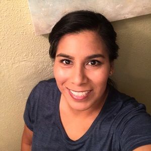 Meet your Posher, Elma